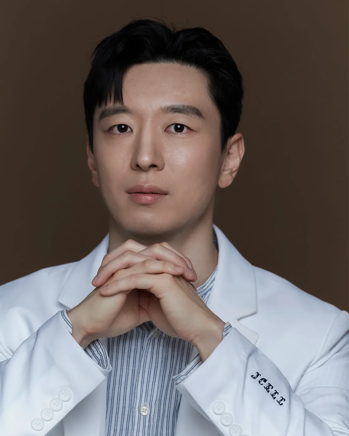 Director Jung Jinwoo 의료진 사진
